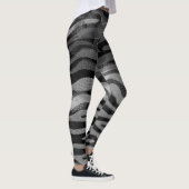 Abstrakt Schwarz, Grau, Silberne Leggings (Rechts)