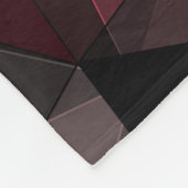 Abstrakt Schwarz, rot, grau geometrisch. Fleecedecke (Ecke)