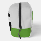 Abstrakt Schwarz und Weiß mit einem grünen Fraktal Waschbeutel (Rechts)