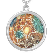 Abstrakt Sunburst Necklace von Joya Eve