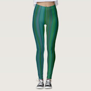 Abstrakt, ungleichmäßig, schief gestreift in Grün Leggings