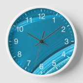 Abstrakte Aquamarine blaue Swirbelfarben Weiße Zah Uhr (Vorderseite)