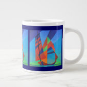 Abstrakte Art Junk Boote gegen Deep Blue Sky Jumbo-Tasse (Rechts)