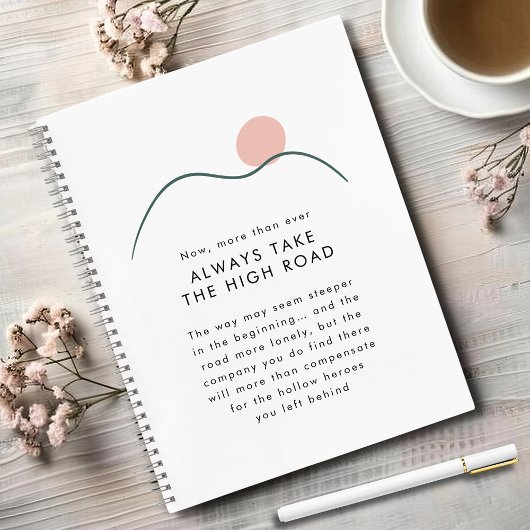 Abstrakte Berge und Sonne nehmen die Hohe Straße Notizblock