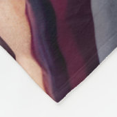 Abstrakte Bergszene Lila Peach Burgundy Fleecedecke (Ecke)