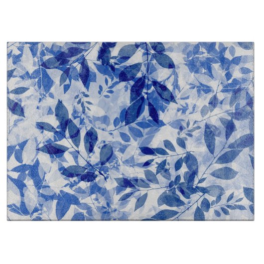 Abstrakte Blätter in Blau und Weiß Schneidebrett (Vorderseite)