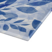 Abstrakte Blätter in Blau und Weiß Schneidebrett (Ecke)