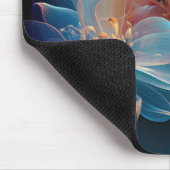 Abstrakte Blume auf schwarzem Hintergrund Mousepad (Ecke)