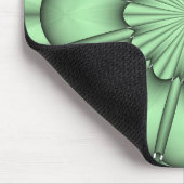 Abstrakte Blume in blassgrün Mousepad (Ecke)