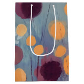 Abstrakte Blume in Orange und Rosa Mittlere Geschenktüte (Rückseite)