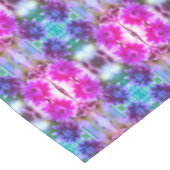 Abstrakte Blume in Rot und Weiß Tischdecke (Schrägansicht)