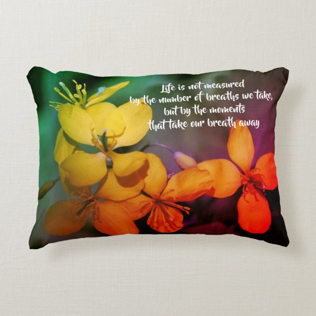 Abstrakte Blume von Inspiration Dekokissen (Vorderseite)