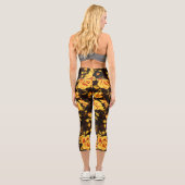 Abstrakte Blumenglastextur Capri Leggings (Rückseite)