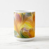 Abstrakte Blumenkunst mit gelben Blütenblättern Kaffeetasse (Mittel)