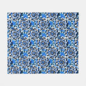 Abstrakte Blumenmode, blau, schwarz und beige Fleecedecke (Vorderseite (Horizontal))