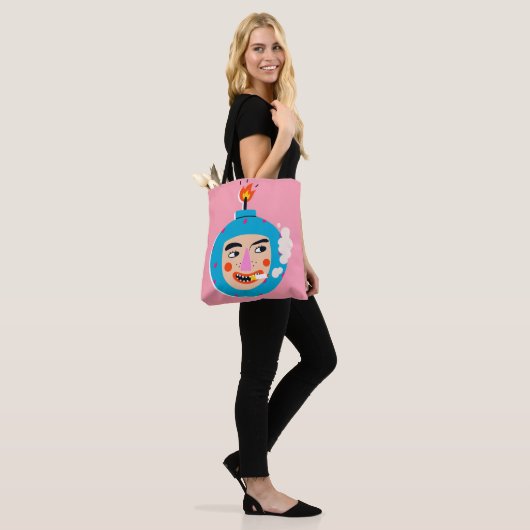 Abstrakte Boom-Gesicht Tasche (Am Model)