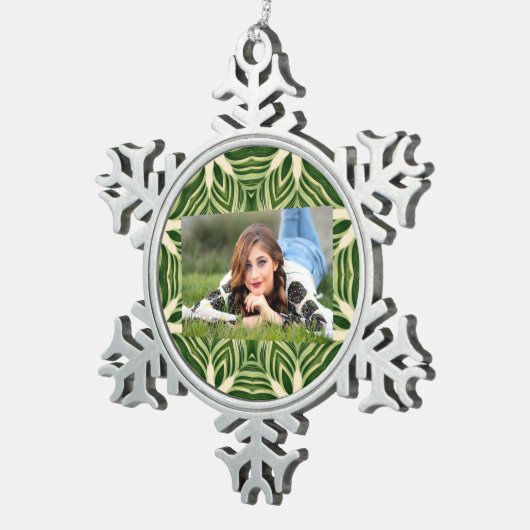 abstrakte botanische tropische Blätter mit Pflanze Schneeflocken Zinn-Ornament (Rechts)