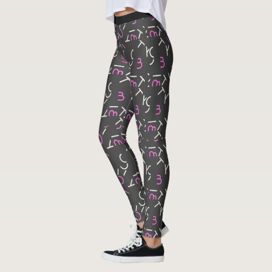 Abstrakte Chaonummern und Alphabete Leggings (Links)