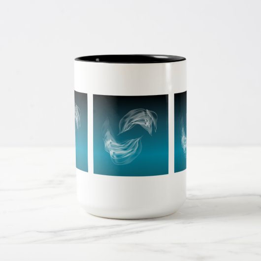 Abstrakte Delphine beim Spielen Zweifarbige Tasse (Mittel)