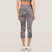 Abstrakte Digitalarbeit 3 Capri Leggings (Rückseite)