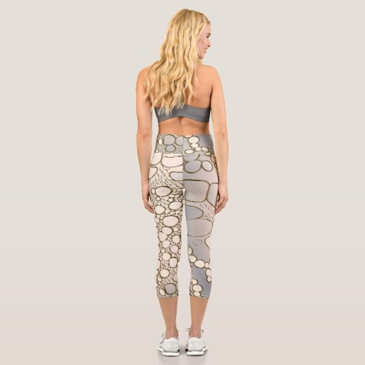 Abstrakte Digitalarbeit 5 Capri Leggings (Rückseite)
