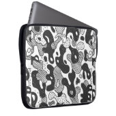 abstrakte Doodart Tarnung, schwarz Laptopschutzhülle (Vorne Rechts)