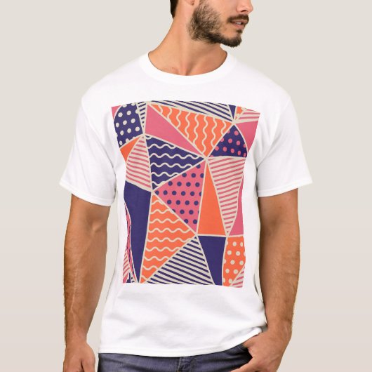 Abstrakte Dreiecke: Vintager geometrischer Hinterg T-Shirt (Vorderseite)