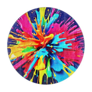 Abstrakte Explosion von Farbe und Farbe Schneidebrett