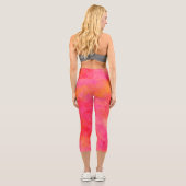 Abstrakte Farbe im Wasser Rosa Farbe Orange Capri Leggings (Rückseite)