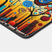 Abstrakte Farbenfrohe, wirbelnde Baumlandschaft Schreibtischunterlage (Ecke)