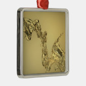 Abstrakte Form gebildet durch das Spritzen des Silbernes Ornament (Rechts)