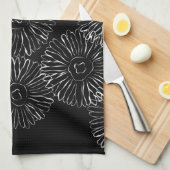 Abstrakte Frühlingsblumen in Schwarz-Weiß Handtuch (Viertel Falte)