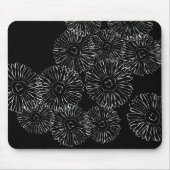 Abstrakte Frühlingsblumen in Schwarz-Weiß Mousepad (Vorne)