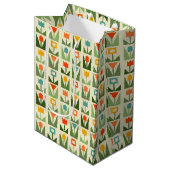 Abstrakte Frühlingsblumen Mittlere Geschenktüte (Vorderseite Schrägansicht)
