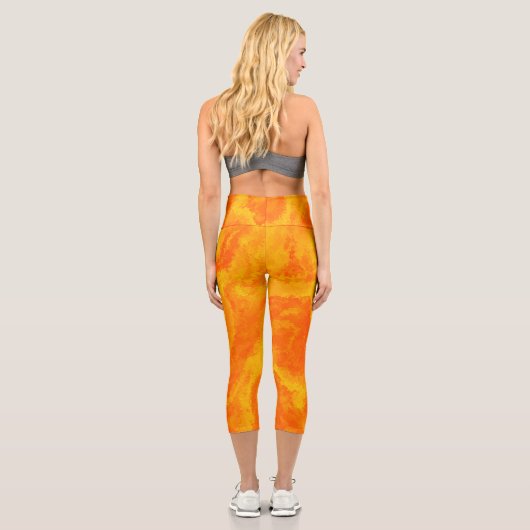 Abstrakte gelbe Diffusion Capri-Leggings Capri Leggings (Rückseite)
