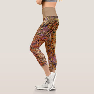 Abstrakte gemischte Tier- und Leopardenhaut Capri Leggings