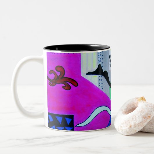 Abstrakte geometrische, blaue rosa Formen Zweifarbige Tasse (Mit Donut)