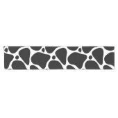 Abstrakte Giraffenmuster in Schwarzweiß Kurzer Tischläufer (Horizontal)