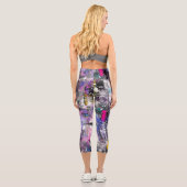 Abstrakte, grungelige Farbe Capri Leggings (Rückseite)