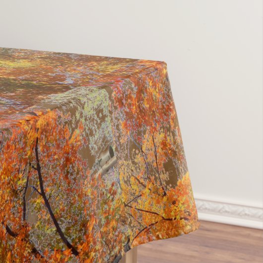 Abstrakte Herbstblätter auf Baumtabletten Tischdecke (Beispiel)