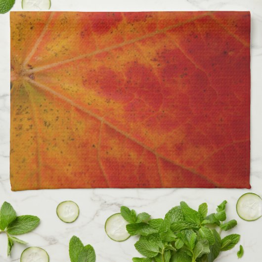 Abstrakte Herbstfotografie aus dem Ahornleaf Geschirrtuch (Gefaltet)