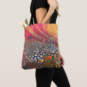 Abstrakte, hochdetaillierte, strukturierte Grunge- Tasche (Von Nahem)