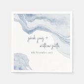 Abstrakte Hochzeit am Strand von Blue Coastal Serviette (Vorderseite)