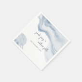 Abstrakte Hochzeit am Strand von Blue Coastal Serviette (Ecke)