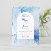 Abstrakte Hochzeit aus Blaumarmor Einladung (Stehend Vorderseite)