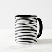 Abstrakte horizontale Linien_schwarz Tasse (VorderseiteRechts)