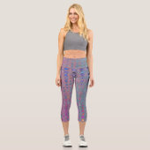 Abstrakte Kaleidoskopische Retro Boomerang Waves Capri Leggings (Vorderseite)
