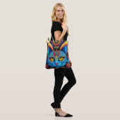 Abstrakte Katze mit gelben Augen Tasche (Am Model)