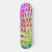 Abstrakte Kone-Blume mit mehrfarbigem Regenbogen Skateboard (Vorderseite)