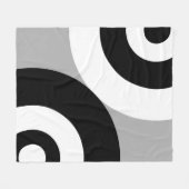 Abstrakte Kreise in Schwarz und Weiß auf Grau Fleecedecke (Vorderseite (Horizontal))